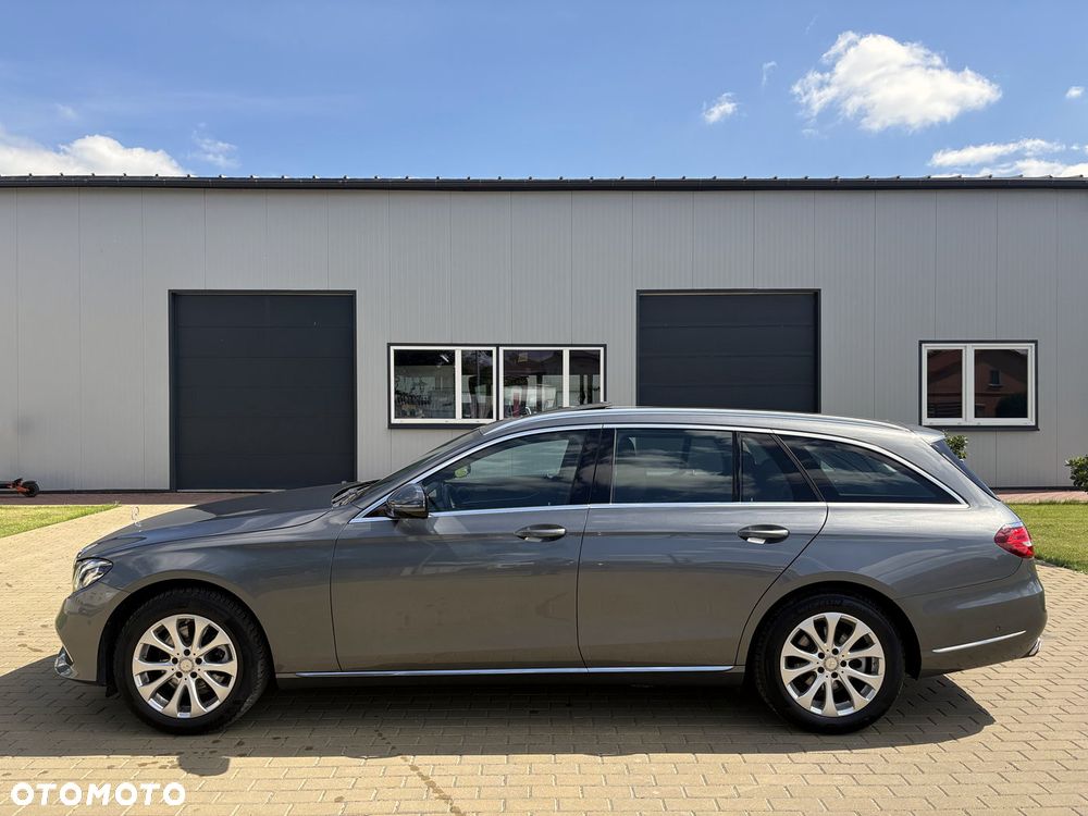 Mercedes-Benz Klasa E 250 9G-TRONIC Exclusive - 6
