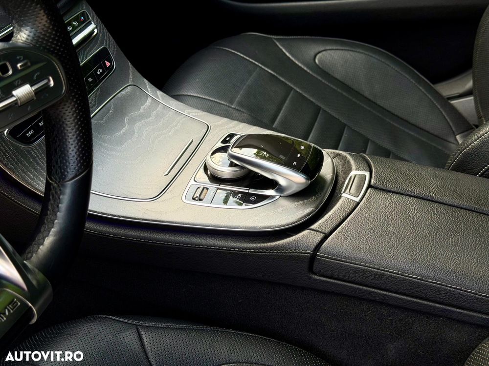 Mercedes-Benz CLS - 9