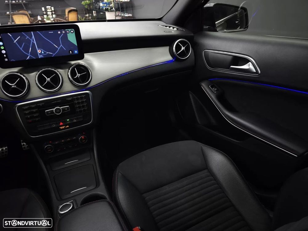 Mercedes-Benz GLA 200 d 7G-DCT AMG Line - 32