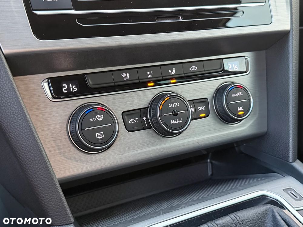 Volkswagen Passat 1.5 TSI EVO Business DSG - 20