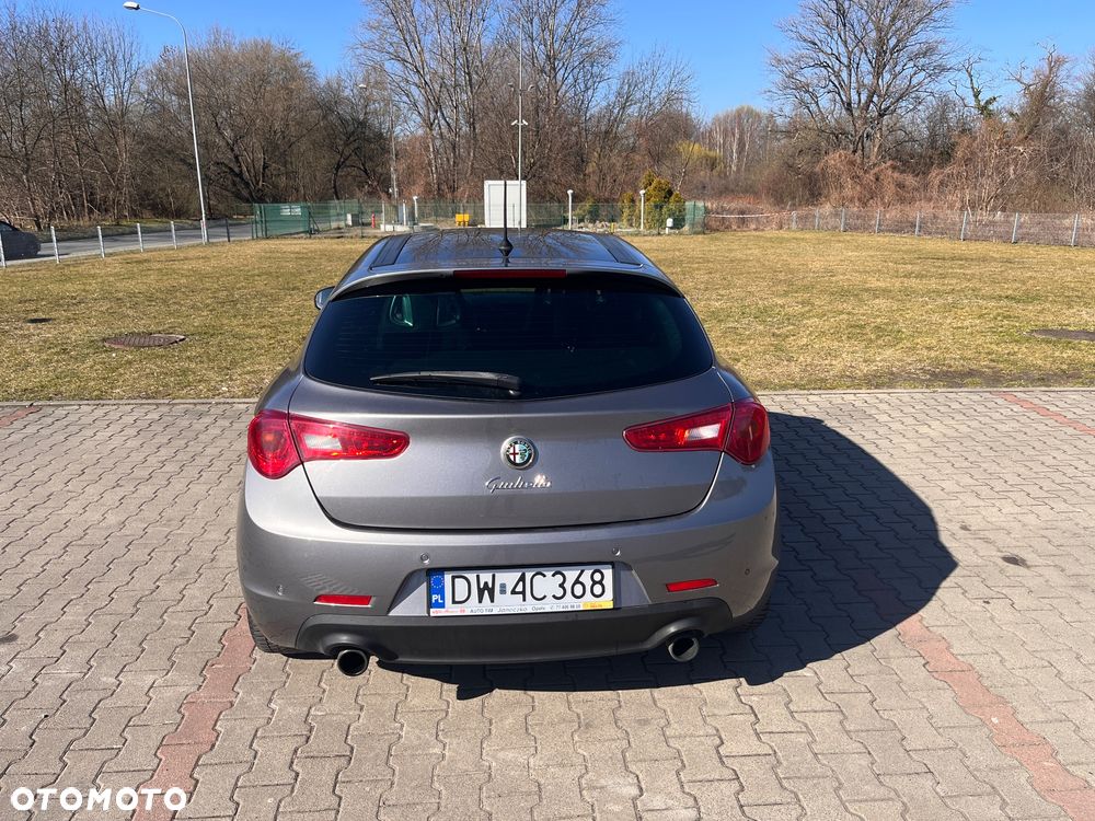 Alfa Romeo Giulietta 1750 TBi QV TCT - 4