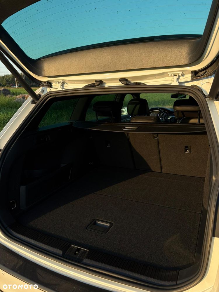 Volkswagen Passat - 14