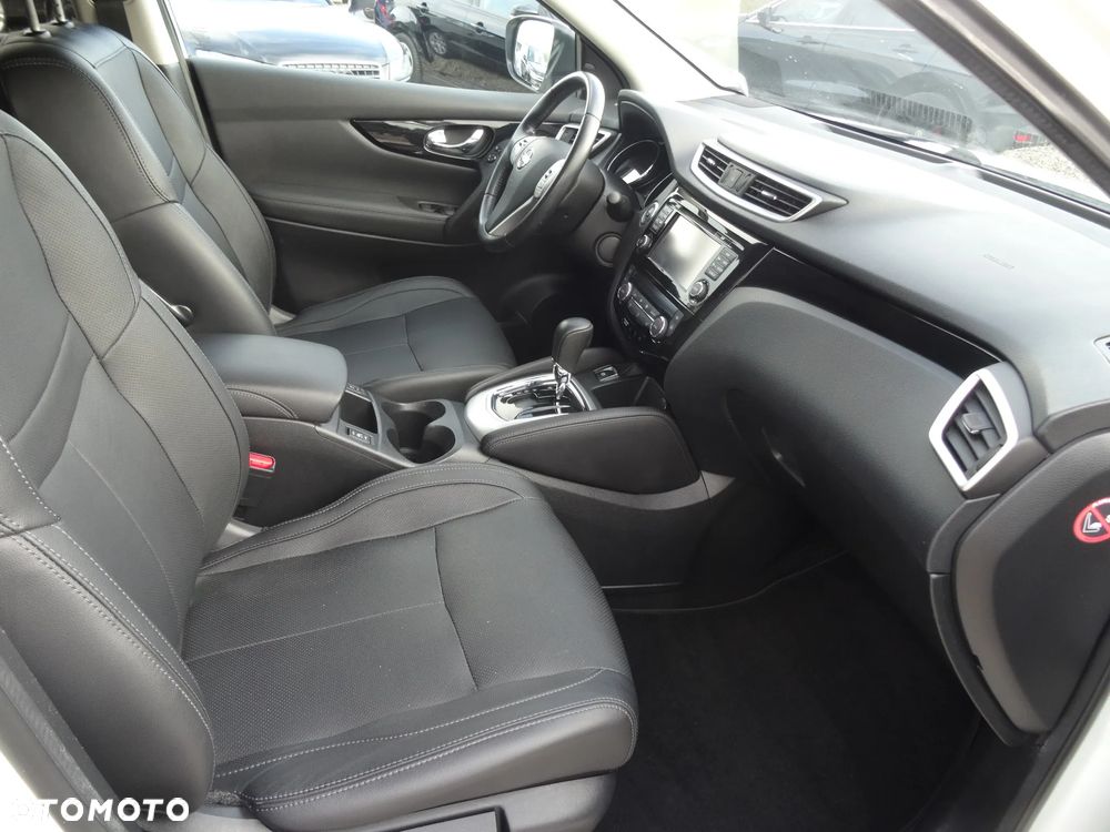 Nissan Qashqai 1.2 DIG-T Acenta Xtronic - 17