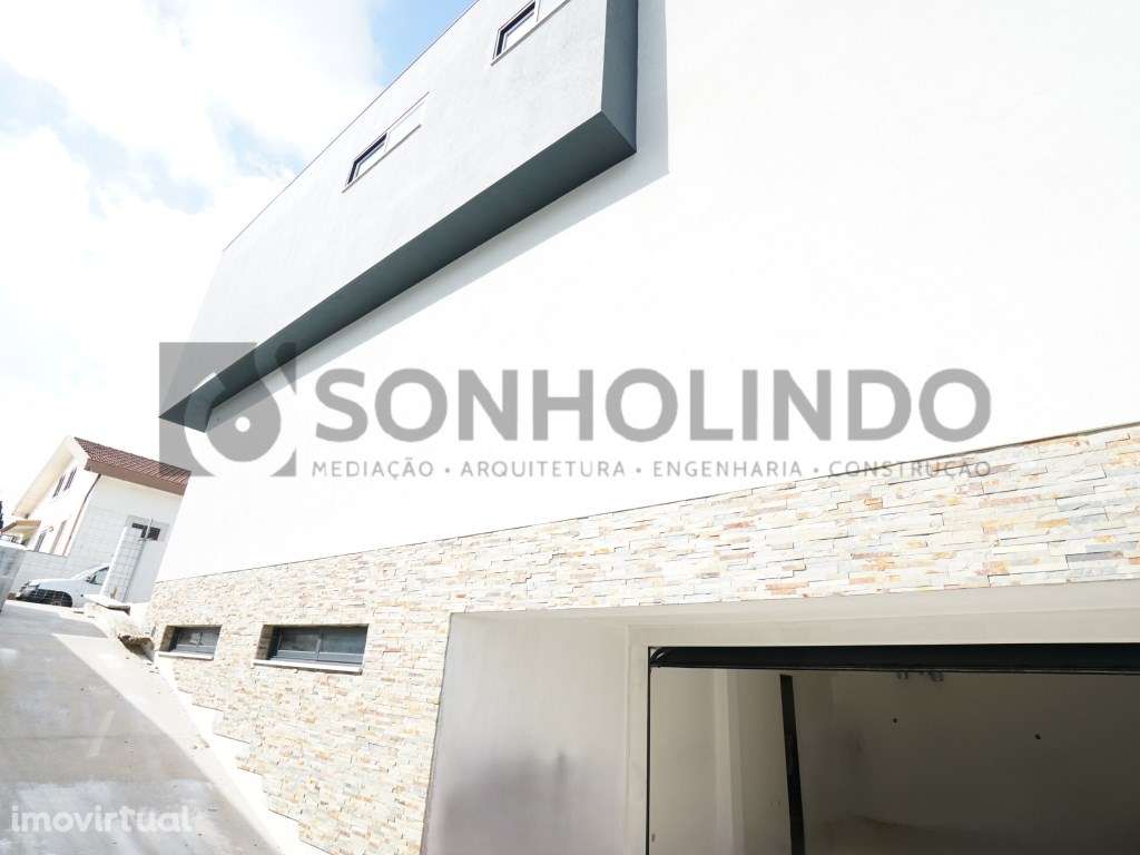 Moradia T3 Nova com escritório, no centro da cidade em fase final d... - Grande imagem: 4/29