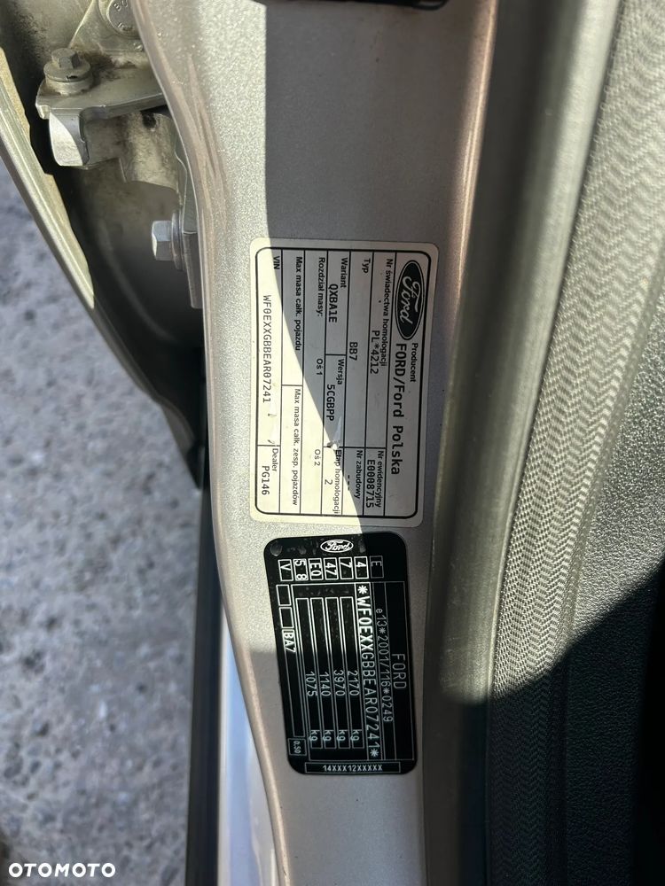 Ford Mondeo 2.0 TDCi Ambiente - 29