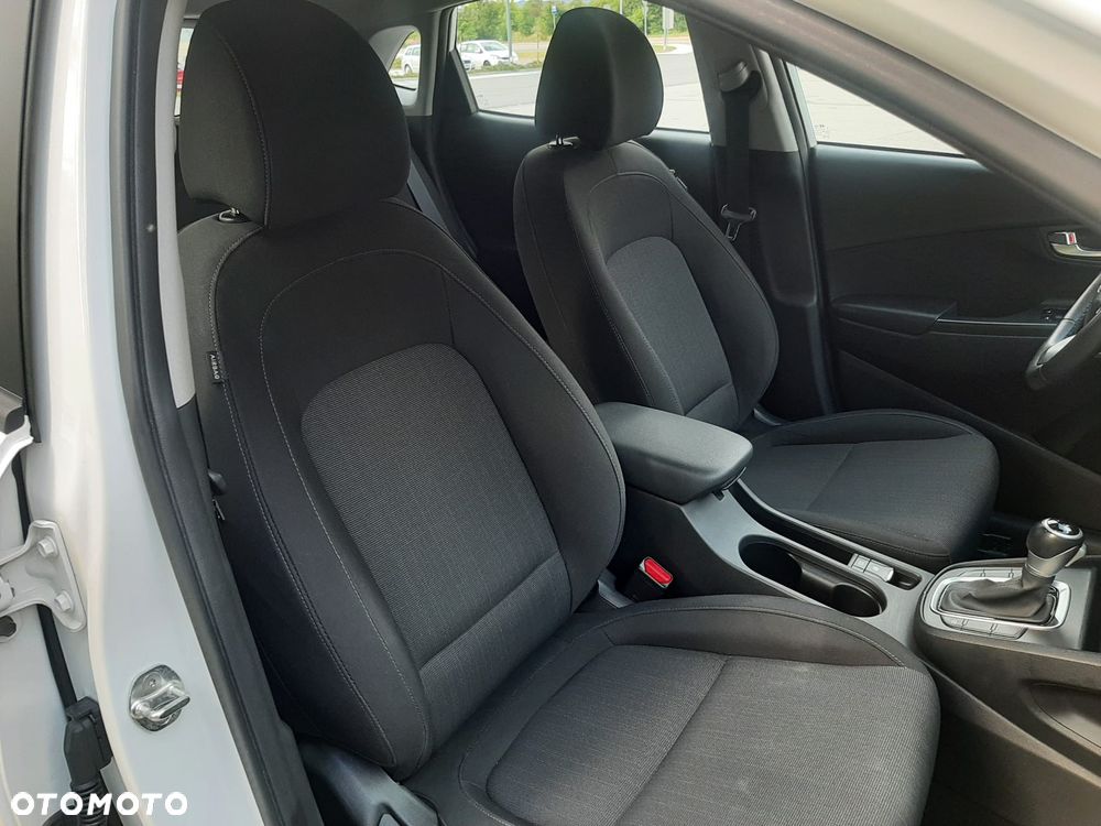 Hyundai Kona 1.6 GDI Hybrid Smart DCT - 32