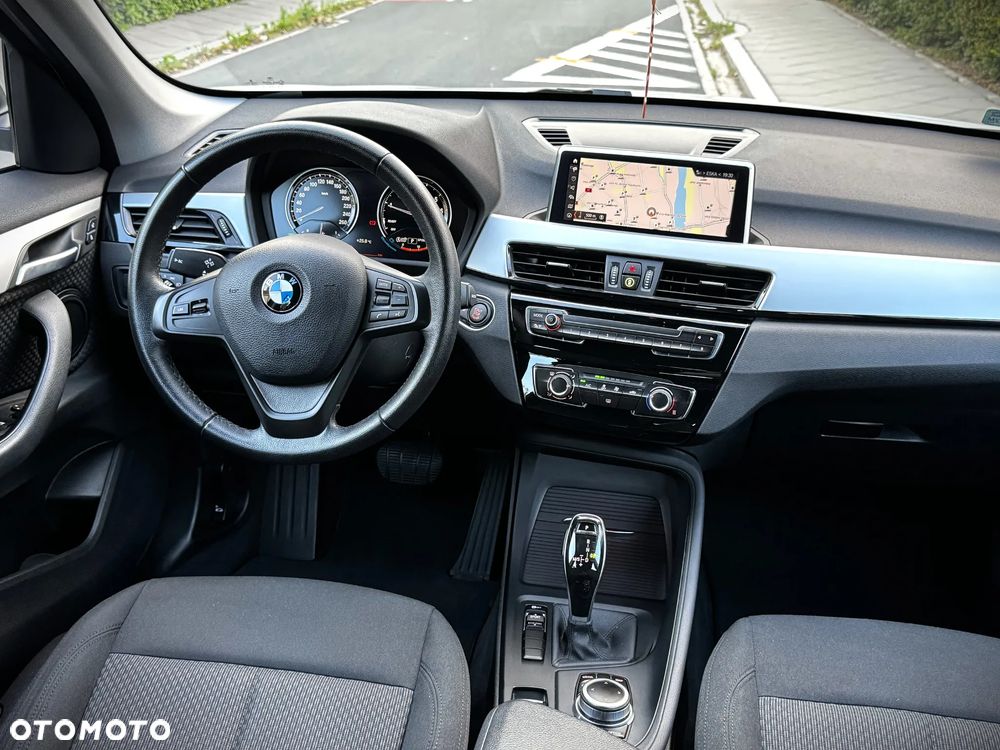BMW X1 sDrive18i - 26