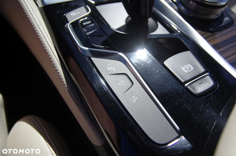 BMW Seria 6 640i xDrive Edycja M Sport - 39