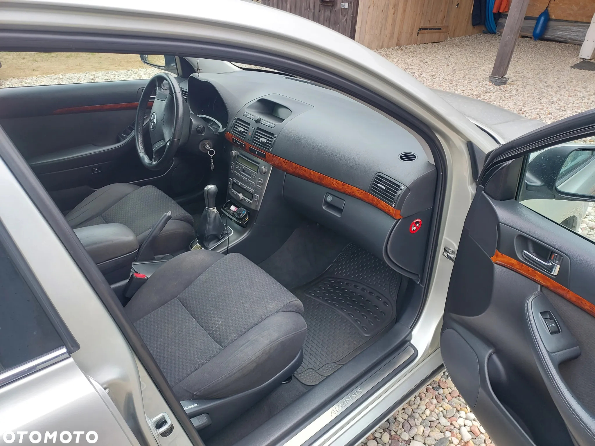 Toyota Avensis 2.0 D-4D Sol - 10
