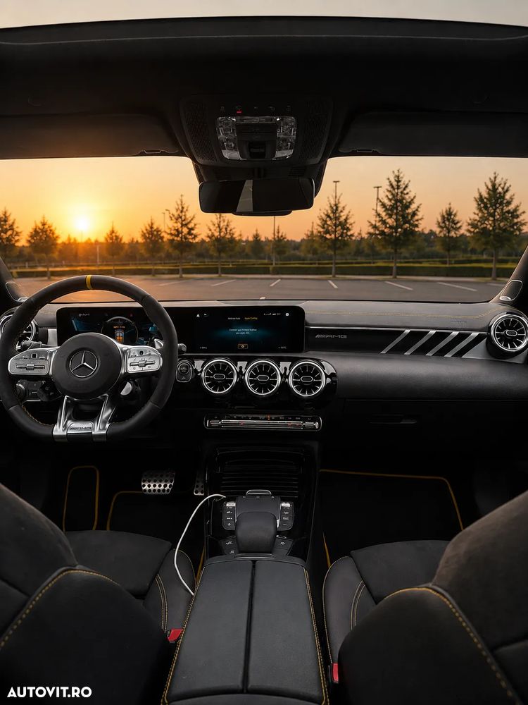 Mercedes-Benz CLA 45 AMG - 8