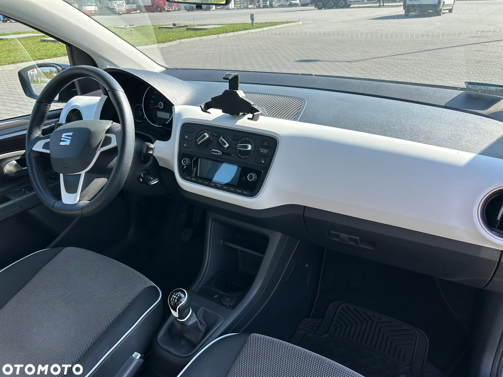 Seat Mii 1.0 Chic - 17