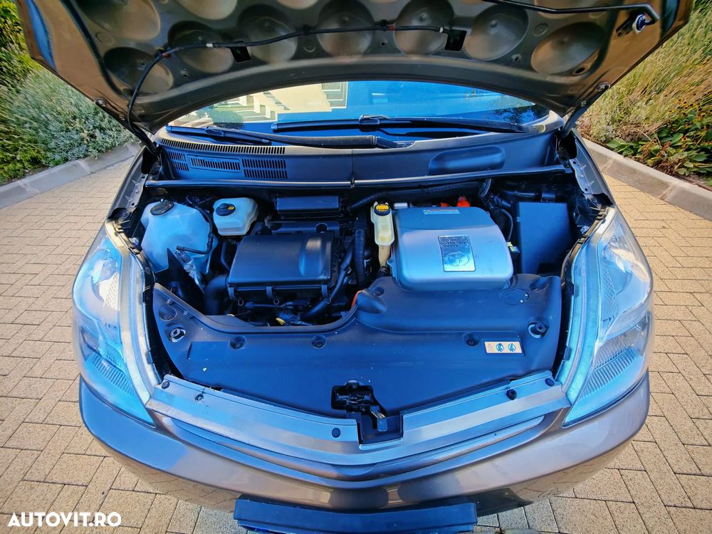 Toyota Prius - 16