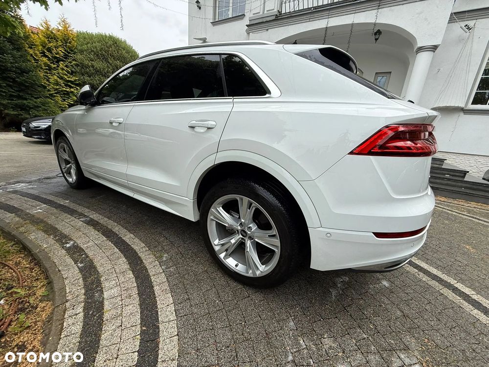 Audi Q8 55 TFSI quattro tiptronic - 2