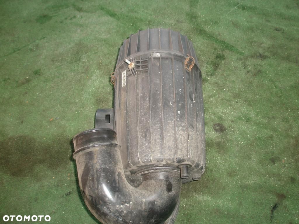 OBUDOWA FILTRA POWIETRZA IVECO DAILY 2,3 HPI 99-12 - 1