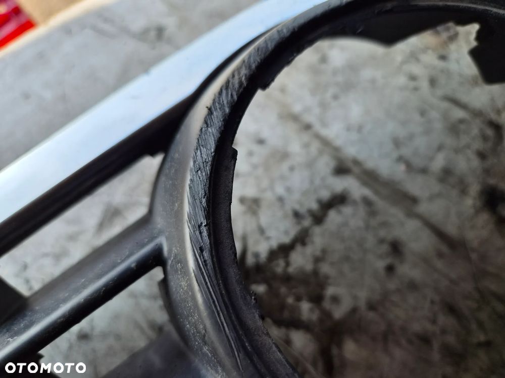 VW TOURAN 07r GRILL ATRAPA ZDERZAKA - 5