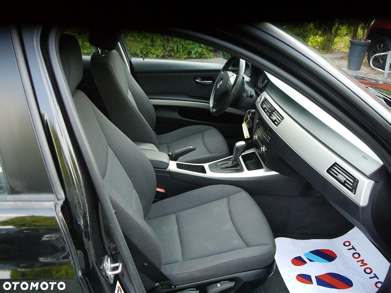 BMW Seria 3 318d - 23