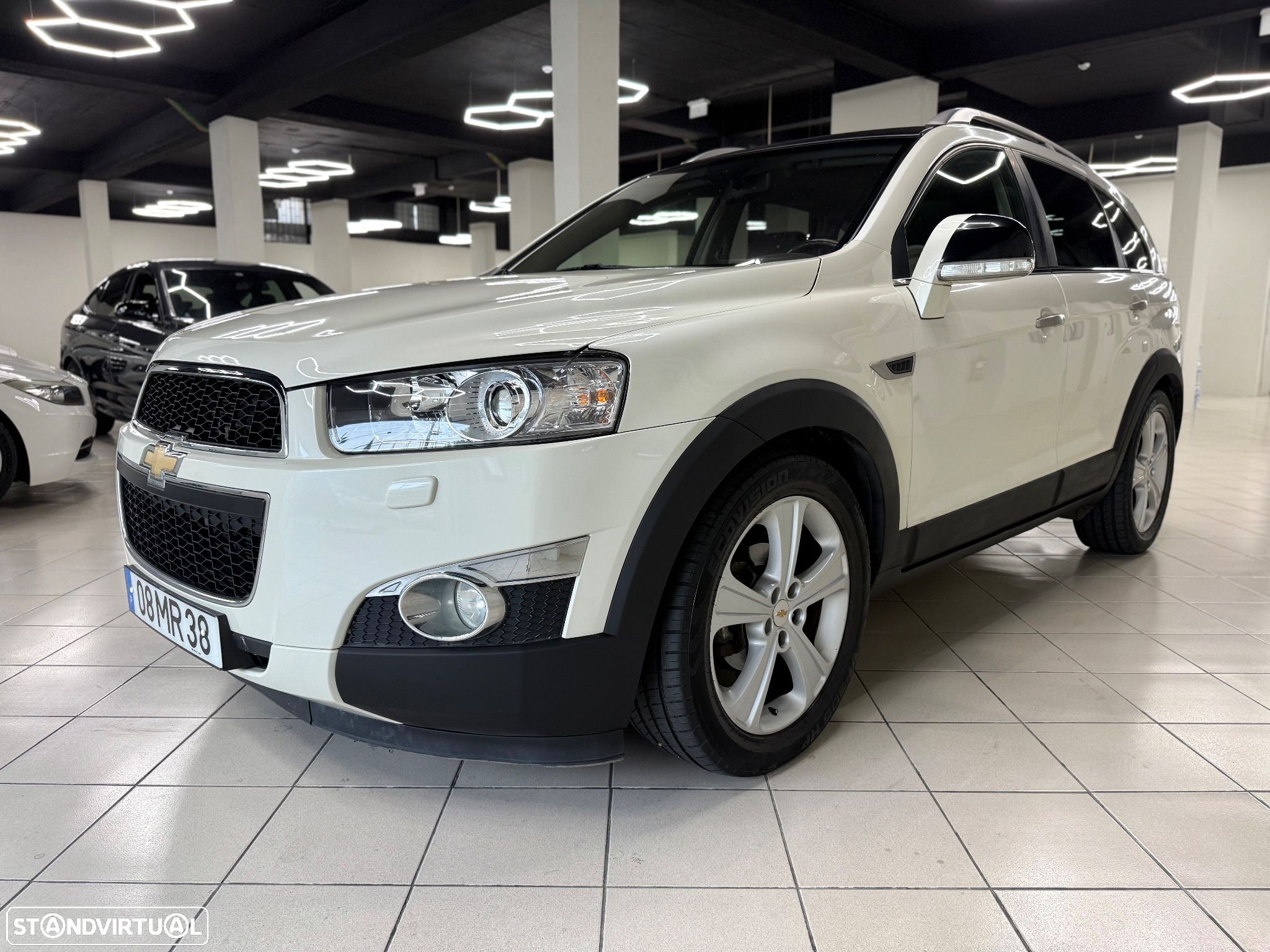 Chevrolet Captiva 2.2 VCDi LTZ Aut. Jet Black - 1