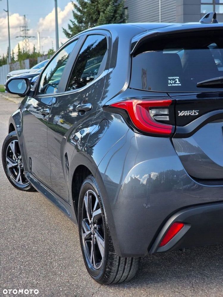 Toyota Yaris Hybrid 1.5 Style - 19