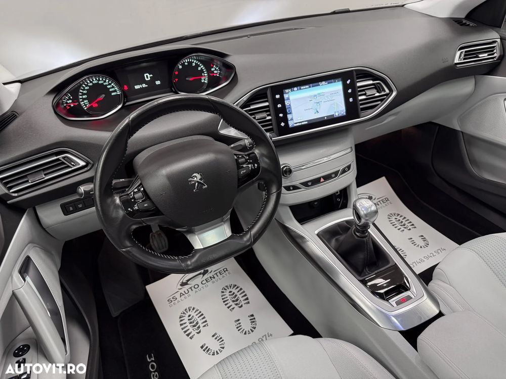 Peugeot 308 PureTech 130 Stop & Start Allure - 23