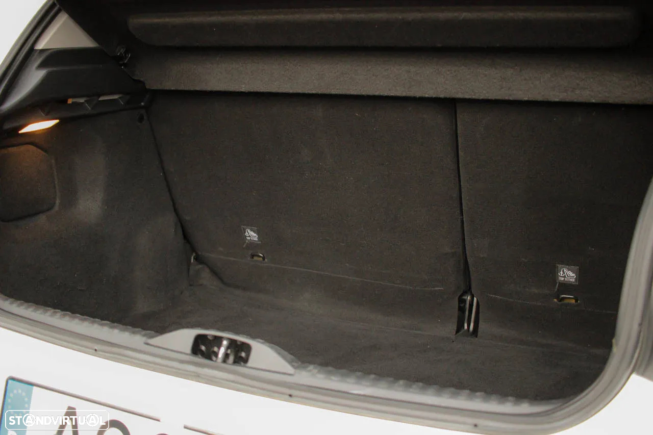 Citroën C3 1.2 PureTech C-Series - 8