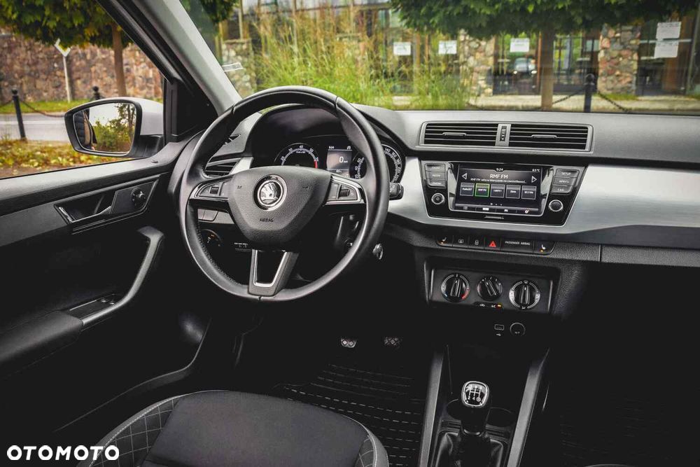 Skoda Fabia 1.0 Ambition - 33