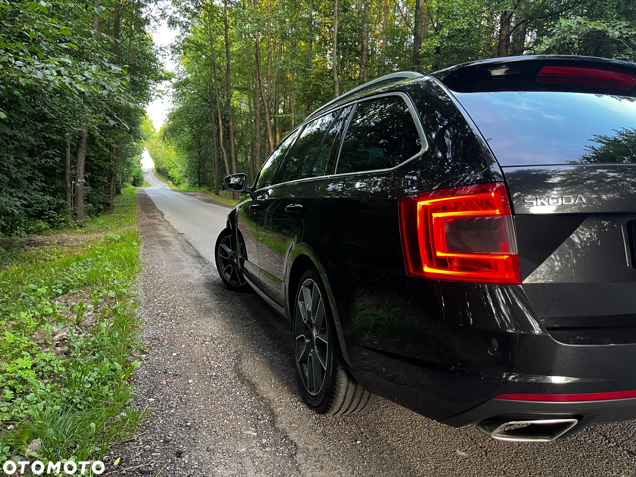 Skoda Octavia Combi 2.0 TDI RS - 6