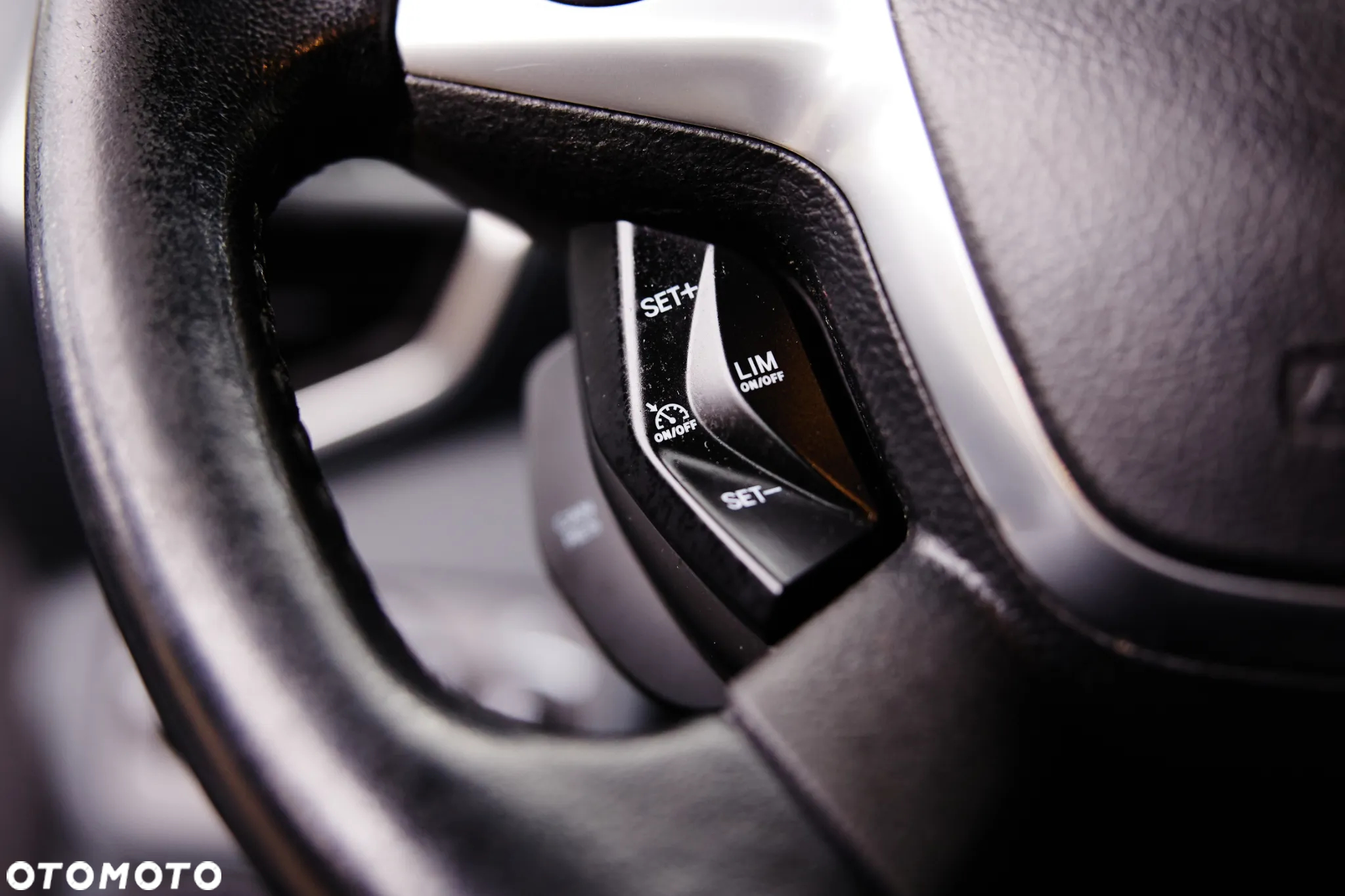 Ford C-MAX 2.0 TDCi Champions Edition - 22