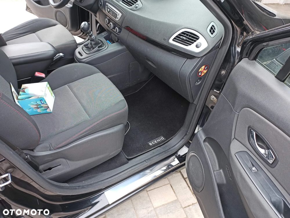 Renault Scenic 1.5 dCi Authentique - 10