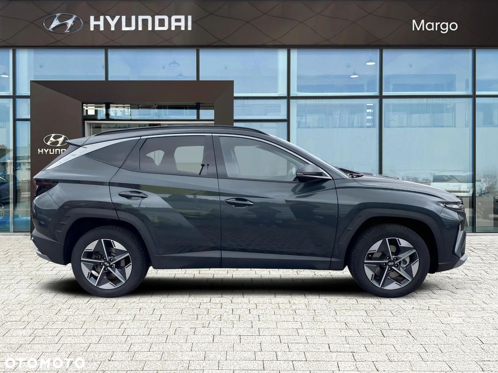 Hyundai Tucson 1.6 T-GDi HEV Executive 2WD - 12