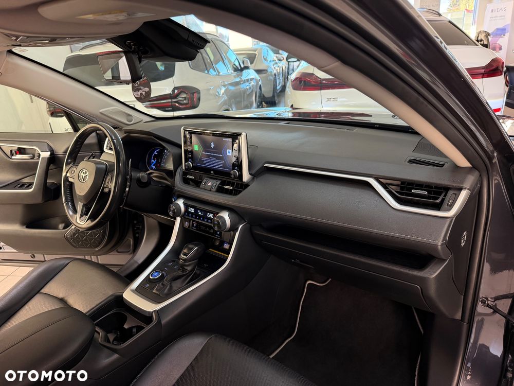 Toyota RAV4 2.5 Hybrid Black Edition by JBL 4x4 - 37
