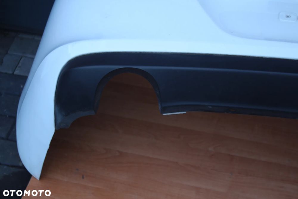 ZDERZAK TYŁ TYLNY OPEL ASTRA J SEDAN Z40R KOMPLETNY - 28