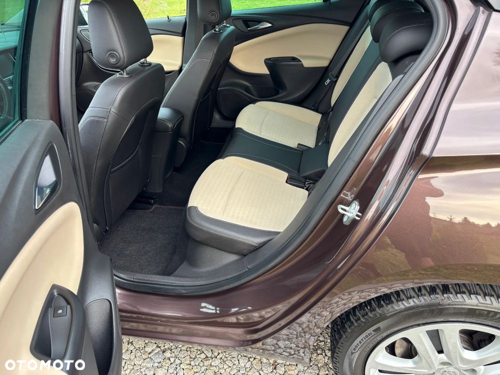 Opel Astra - 11