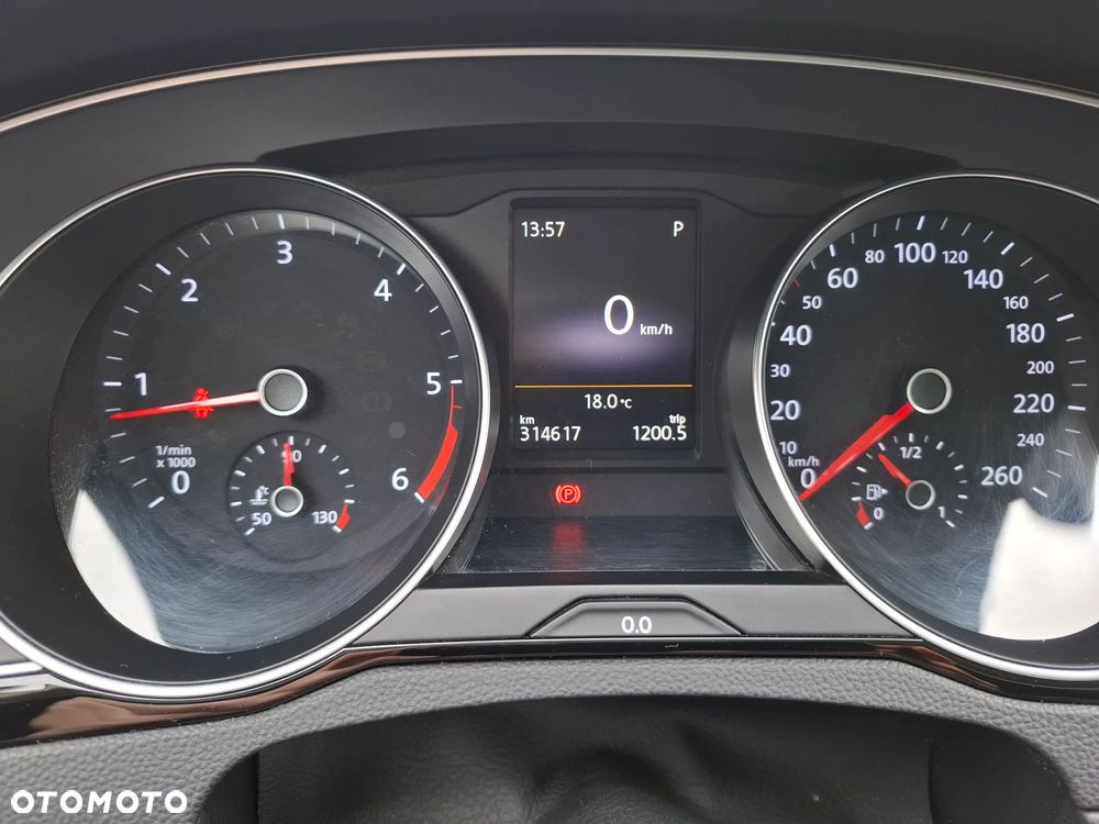Volkswagen Passat 2.0 TDI BMT 4Mot Highline DSG - 20