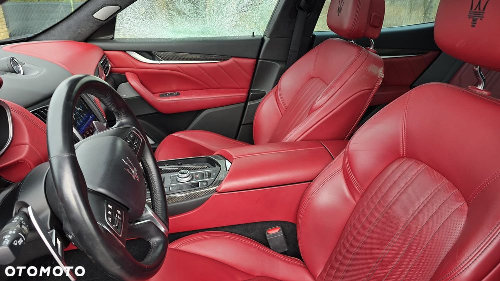 Maserati Levante S Q4 GranSport - 19