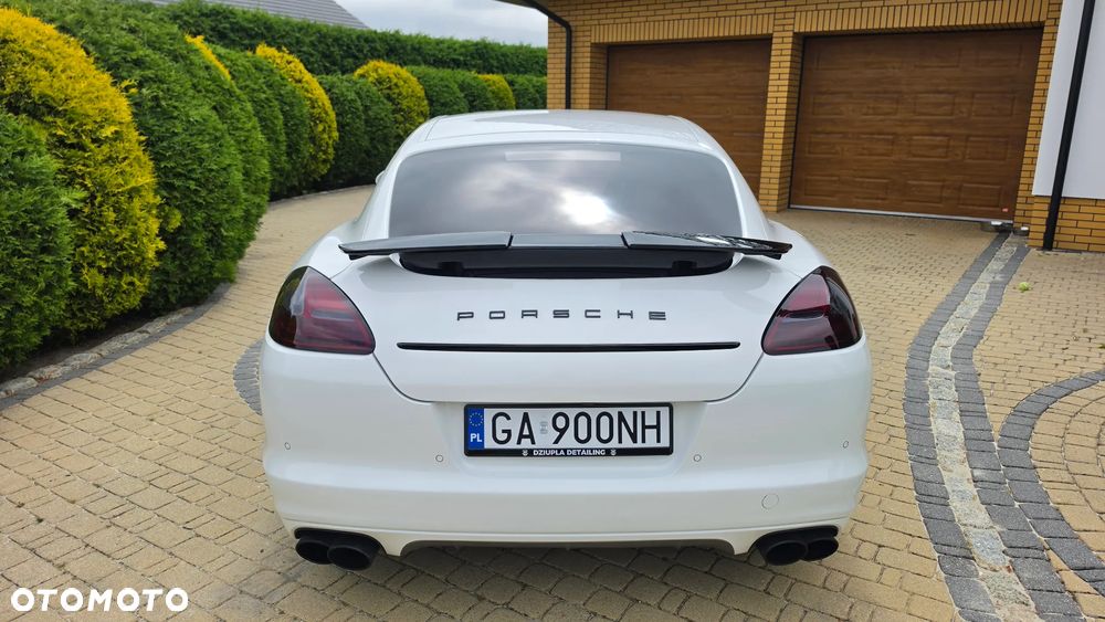 Porsche Panamera - 19