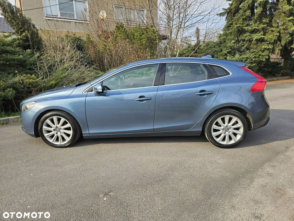 Volvo V40 D2 Momentum - 14