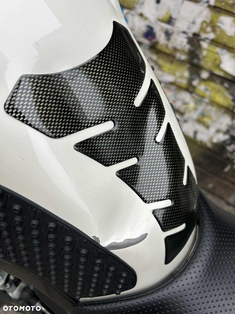 Yamaha XJ - 13