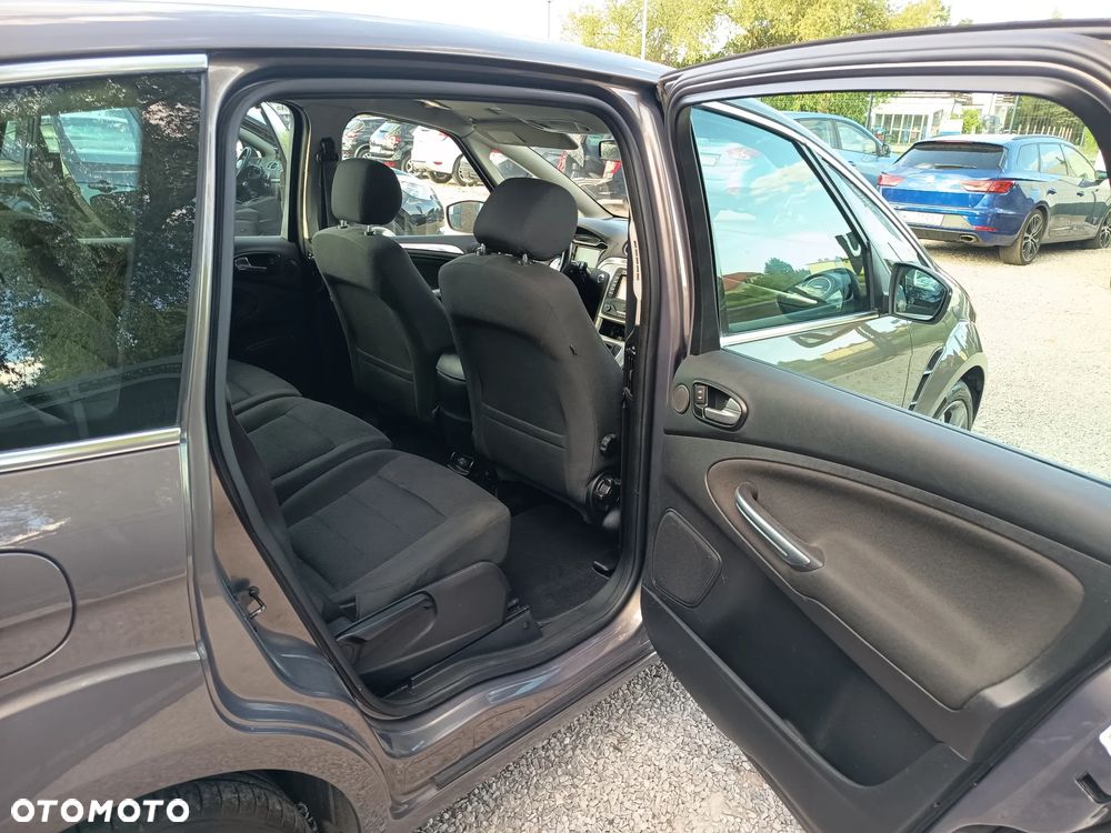 Ford S-Max 2.0 TDCi DPF Business Edition - 36