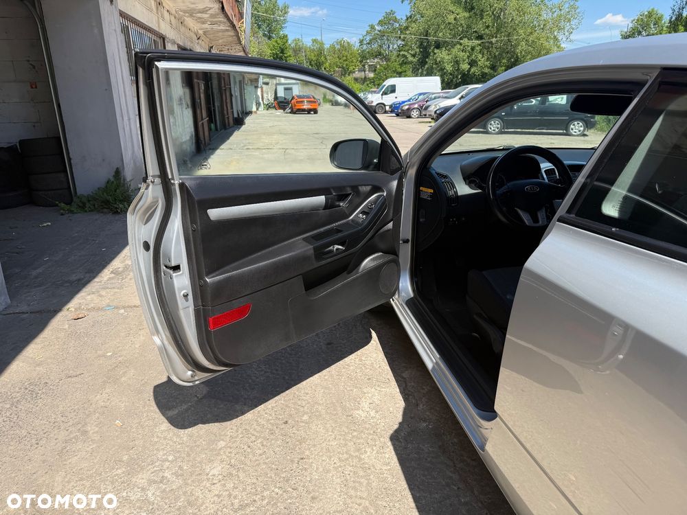Kia Ceed 1.4 Comfort + - 3