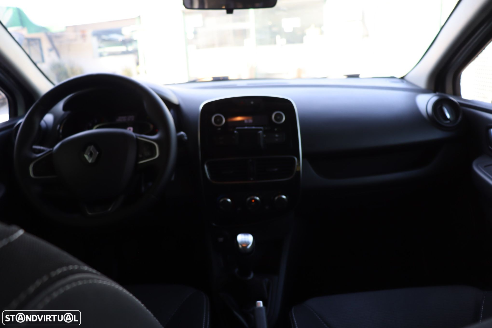 Renault Clio 1.5 dCi Zen - 9