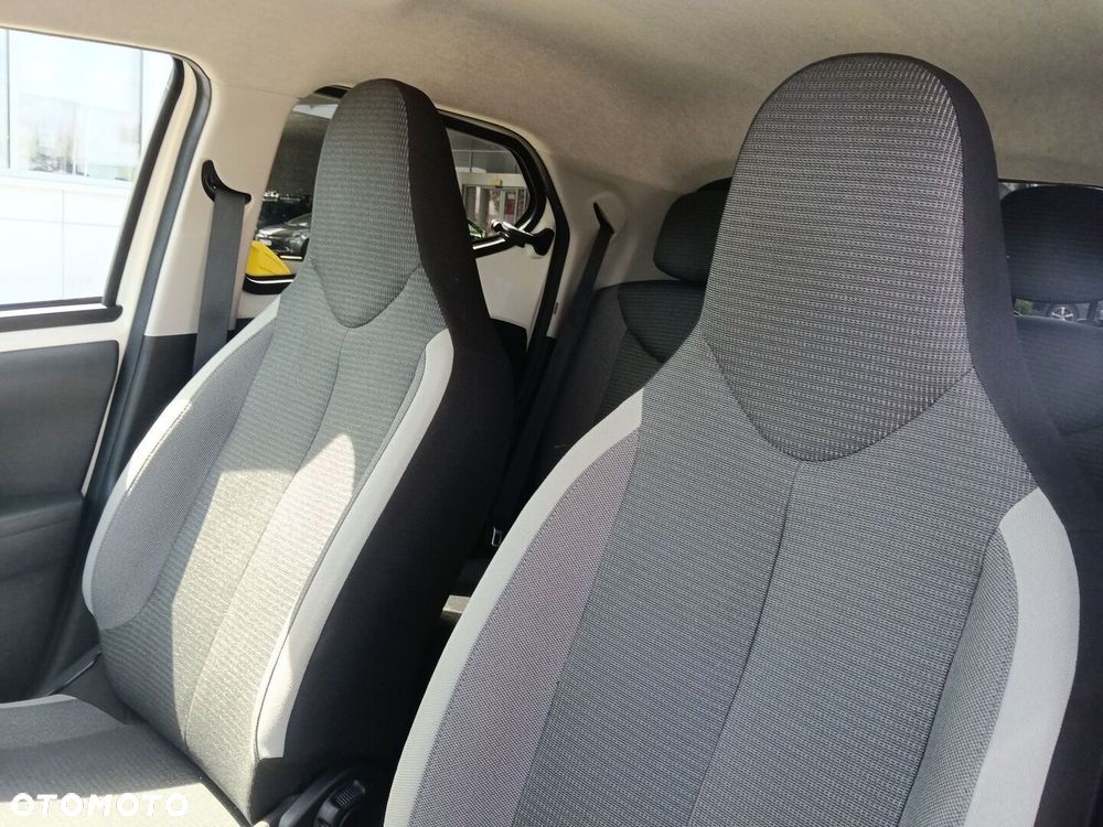 Toyota Aygo - 12