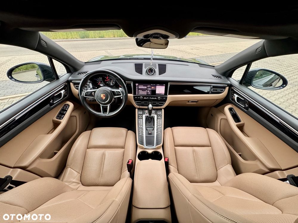 Porsche Macan Standard - 30