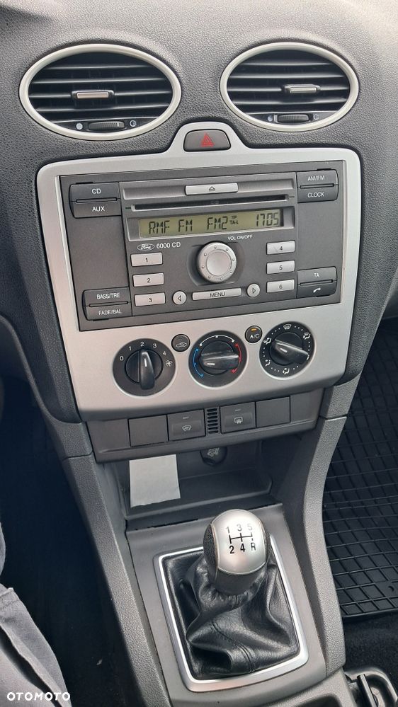 Ford Focus - 8