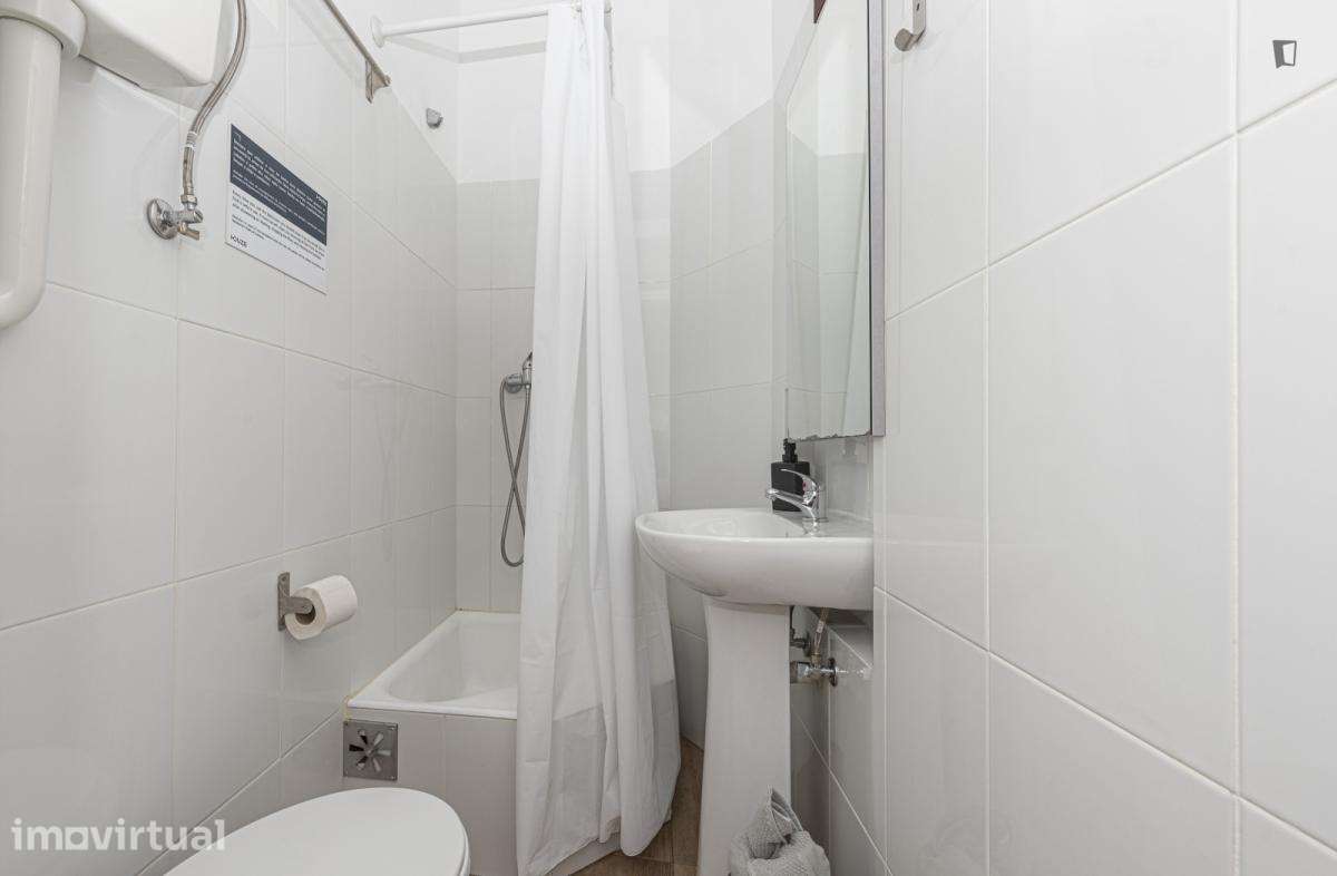 Quarto - localizado em Campolide Lisbon - Grande imagem: 5/25