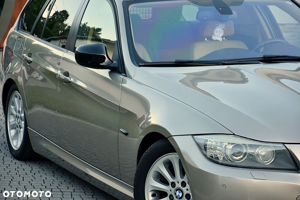 BMW Seria 3 320i Edition Sport - 10