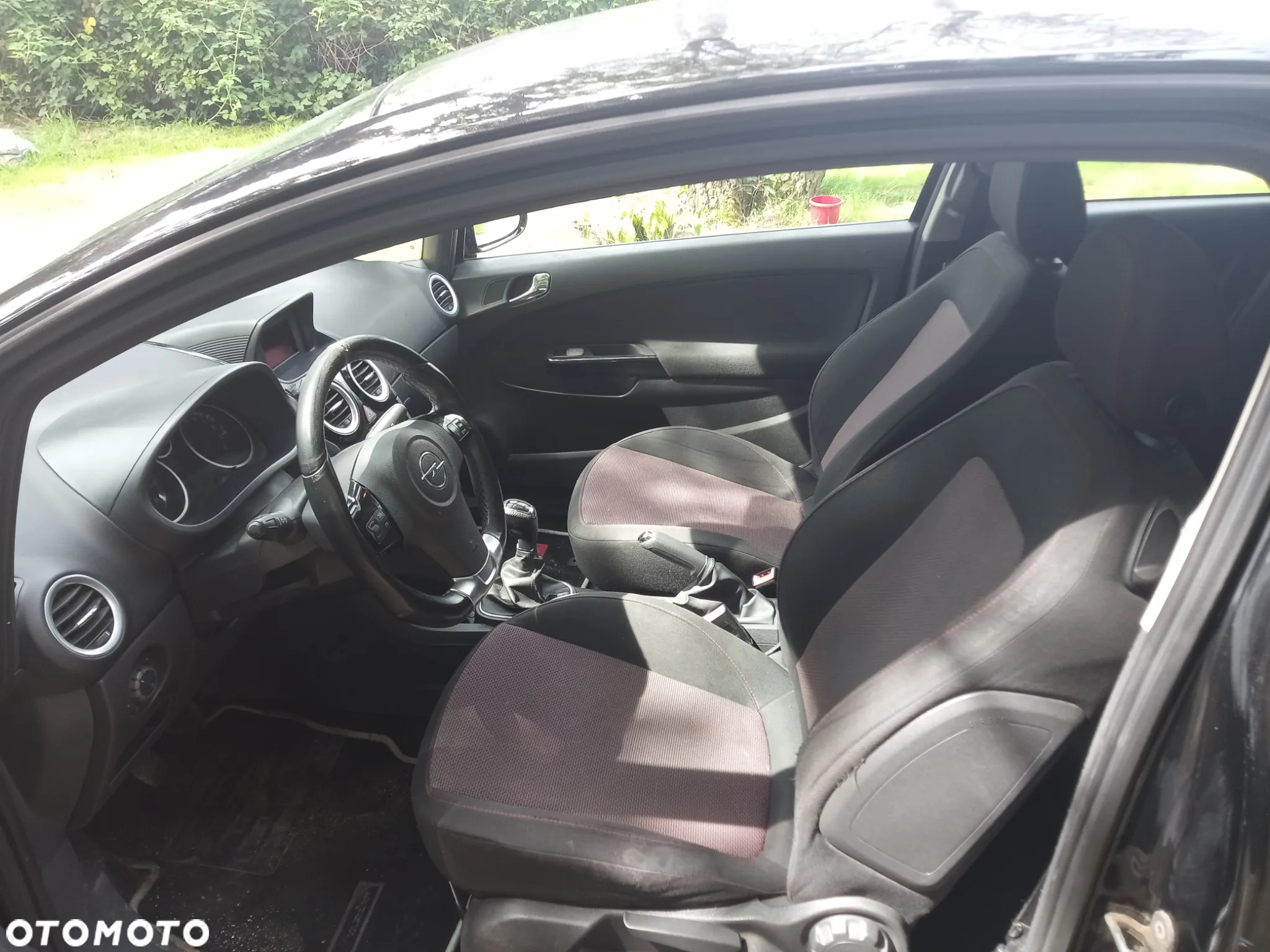 Opel Corsa 1.4 16V Sport - 8