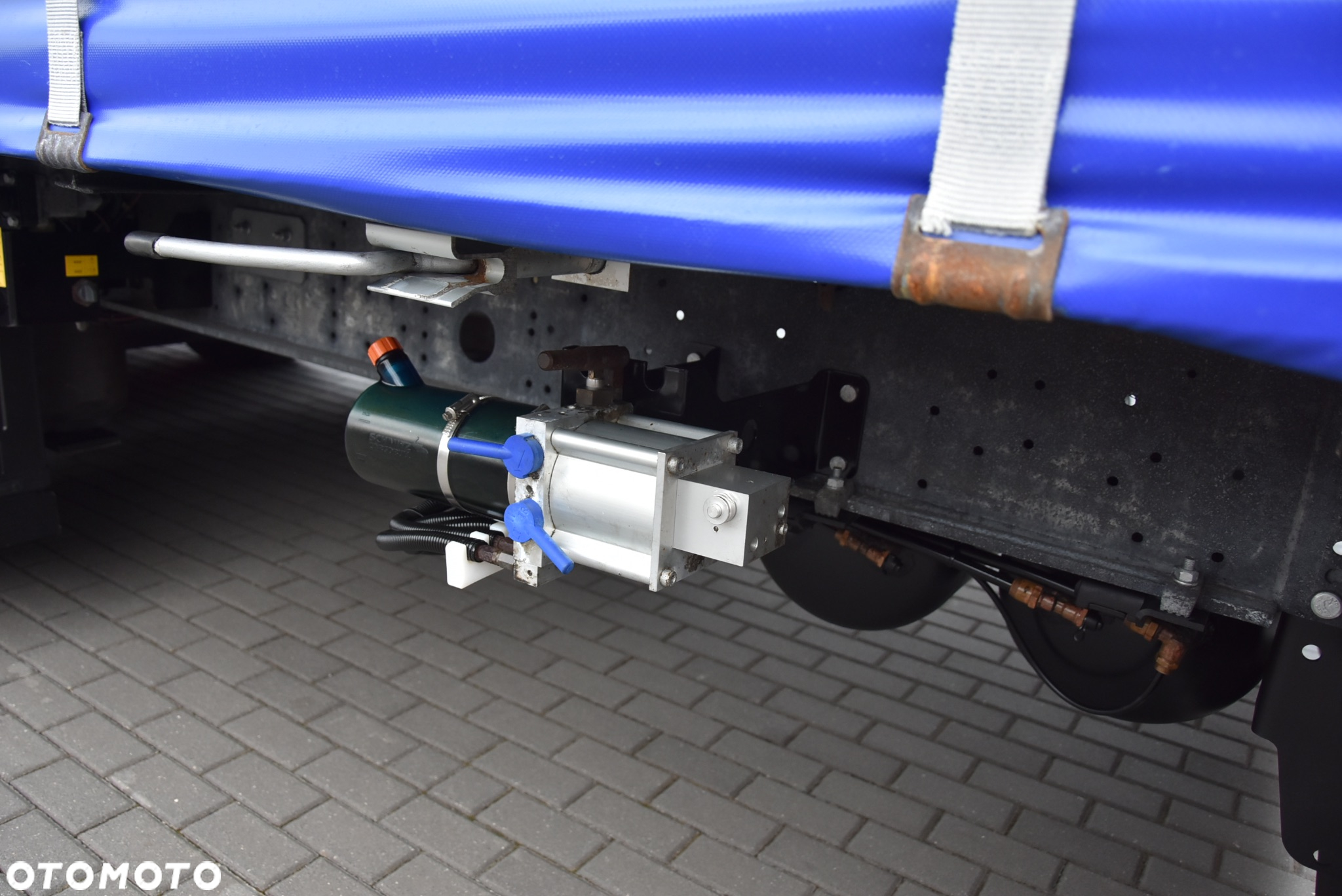 Schmitz Cargobull FIRANKA / VARIOS / COILMULDA /SŁUPKI ROZSUWANE - SYSTEM BDE / DACH PODNOSZONY / 4 POZIOMY JAZDY / OŚ PODNOSZONA  !!! JAK NOWA !!! - 9