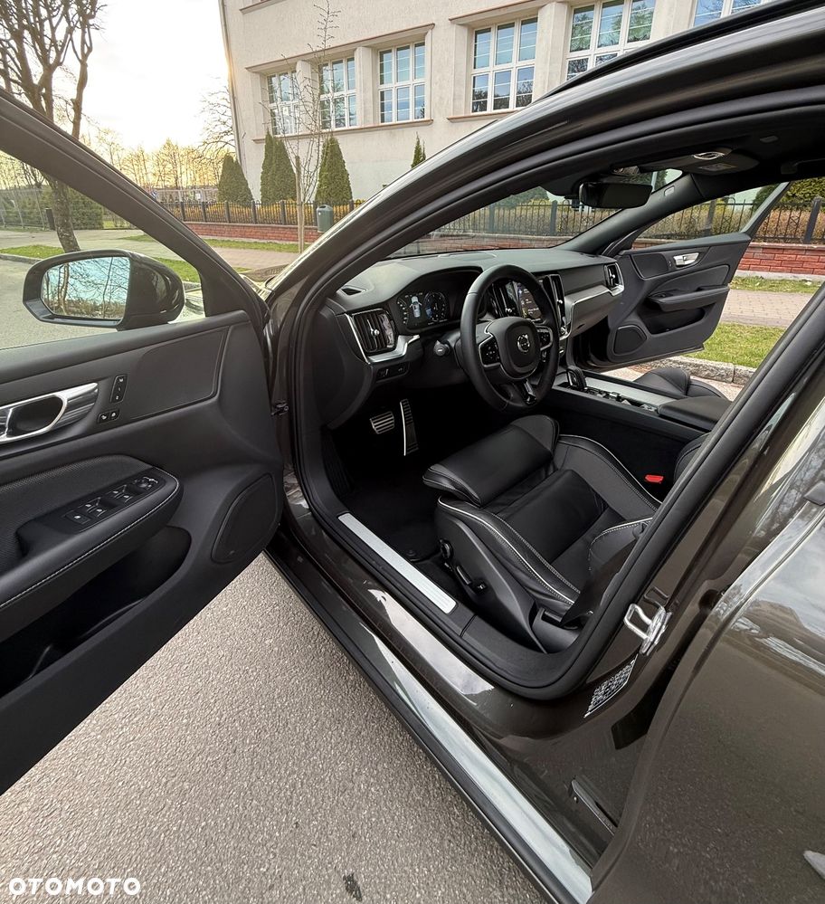 Volvo V60 B4 D Geartronic RDesign - 16