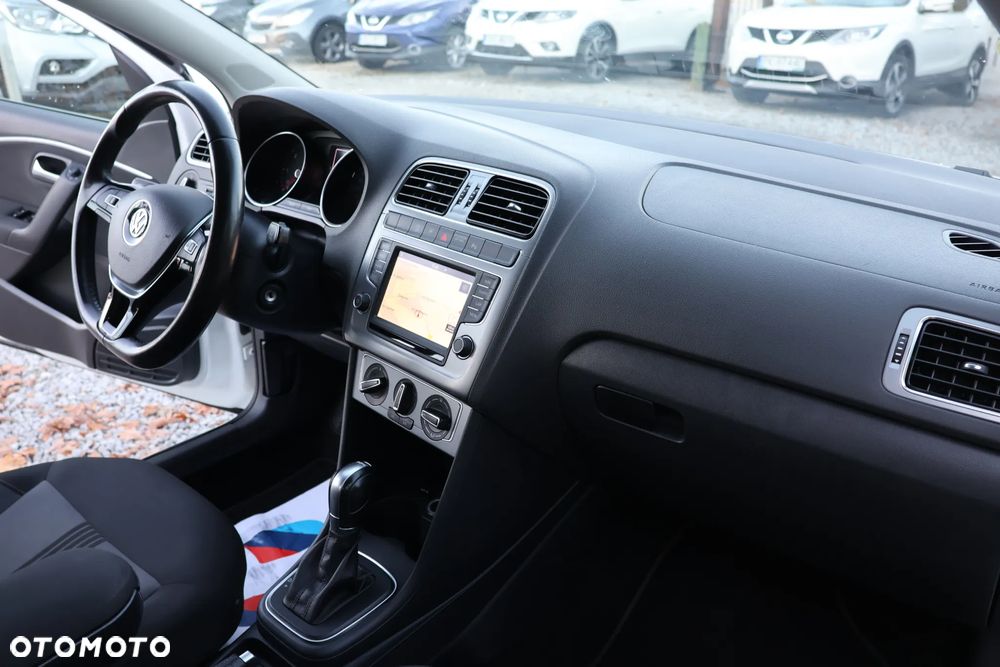 Volkswagen Polo - 15