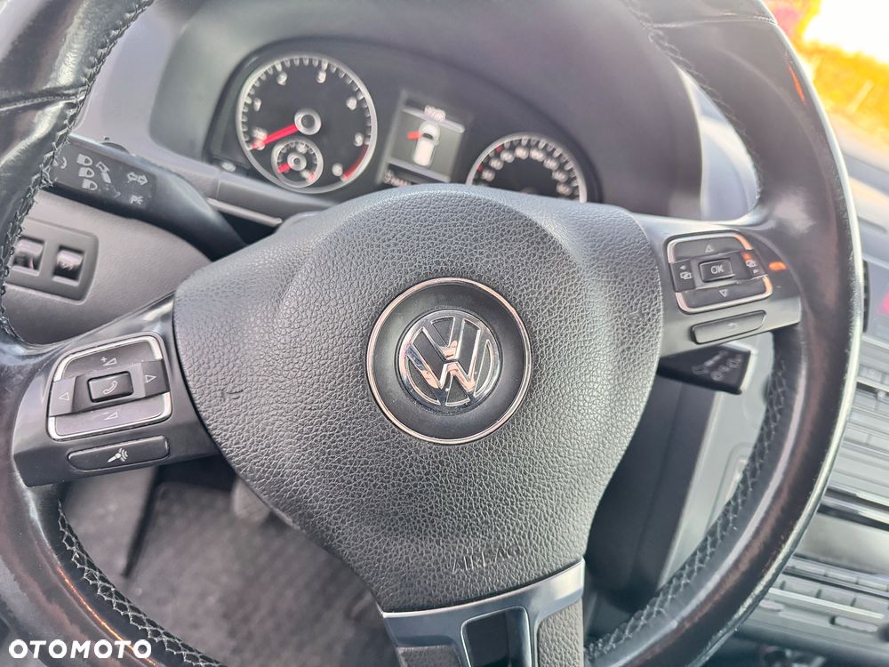 Volkswagen Touran 2.0 TDI DPF Highline - 9